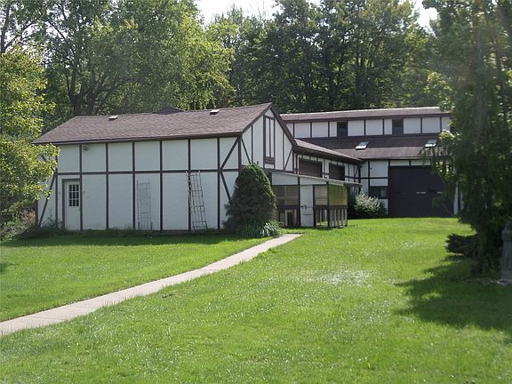 5th image of 8920 Lake Pleasant Rd