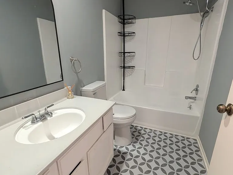 976 Sunmeadow Dr — Photo 15