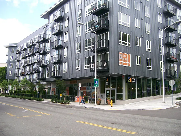 3104 Western Ave #207 — Photo 10