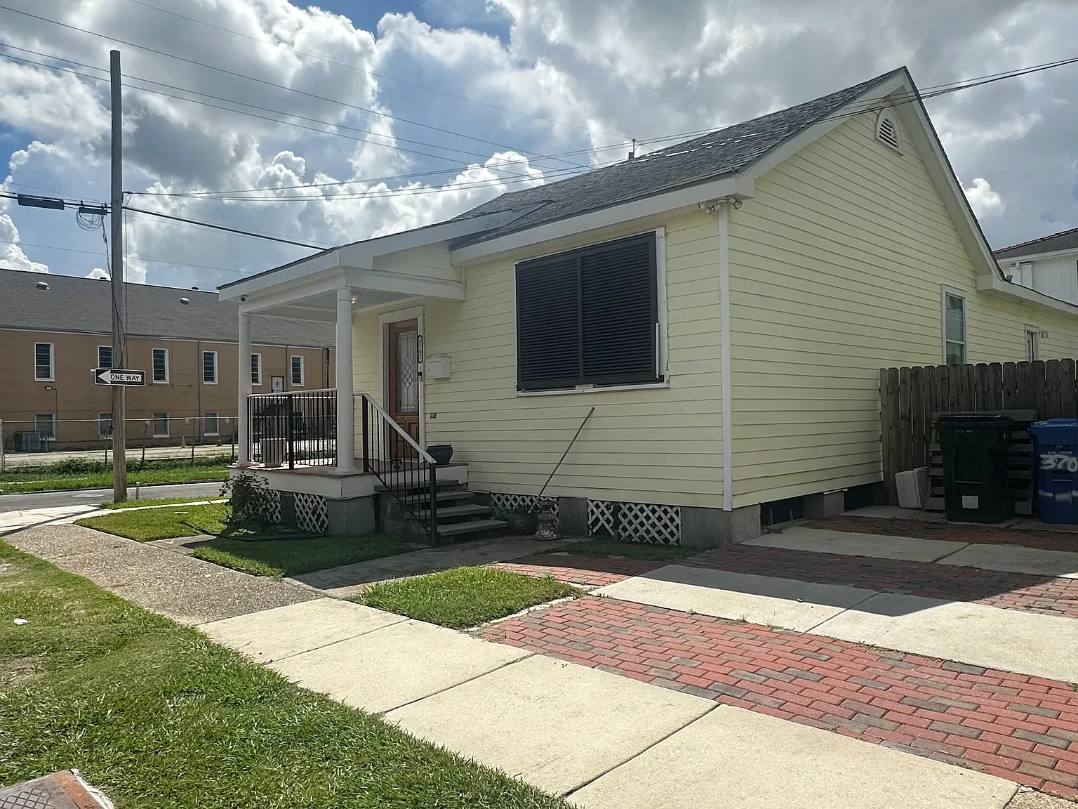 3 bed, 1500 sqft, $2,700 — Photo 1