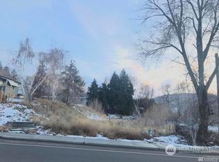 230 5th St NE, East Wenatchee, WA