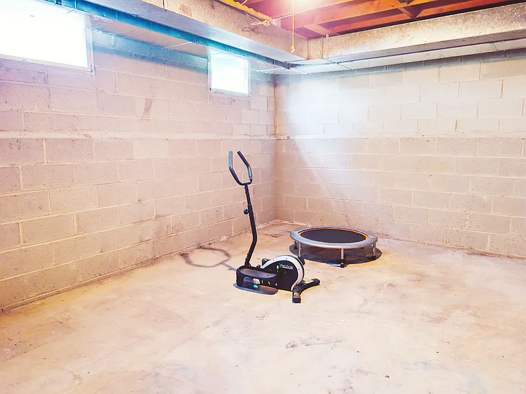 Basement flexible space for storage or a home gym