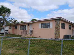 8205 SW 39th St #2, Miami, FL 33155