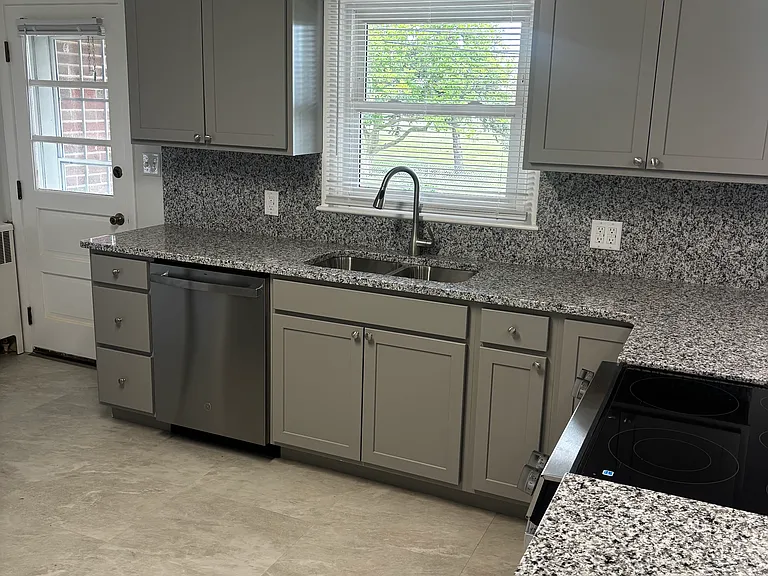 1231 Mount Aetna Rd — Photo 7