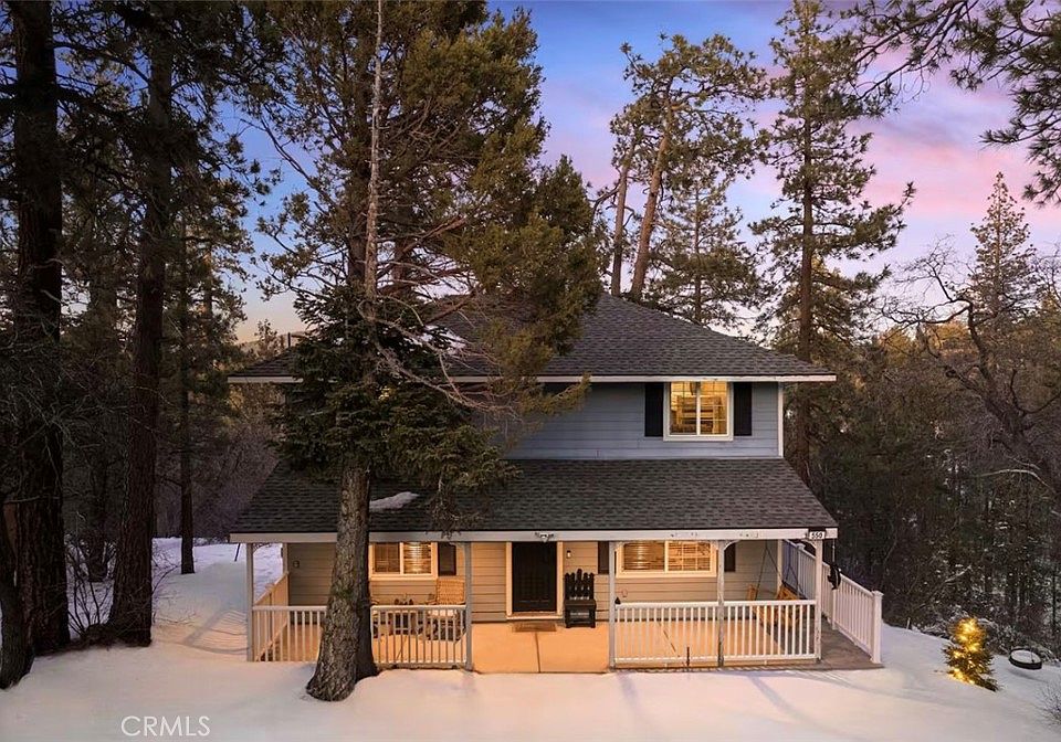 1st image of 550 Villa Grove Ave