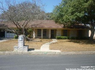 421 Golfcrest Dr, Windcrest, TX 78239