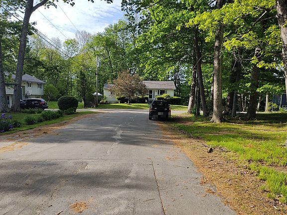 4th image of 29 Oakwood Cir