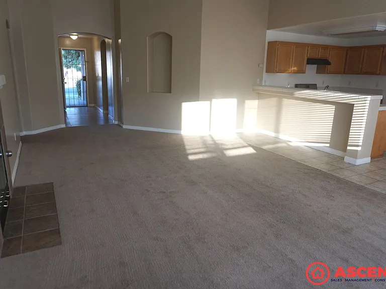 4216 Almond Grove Ln — Photo 4