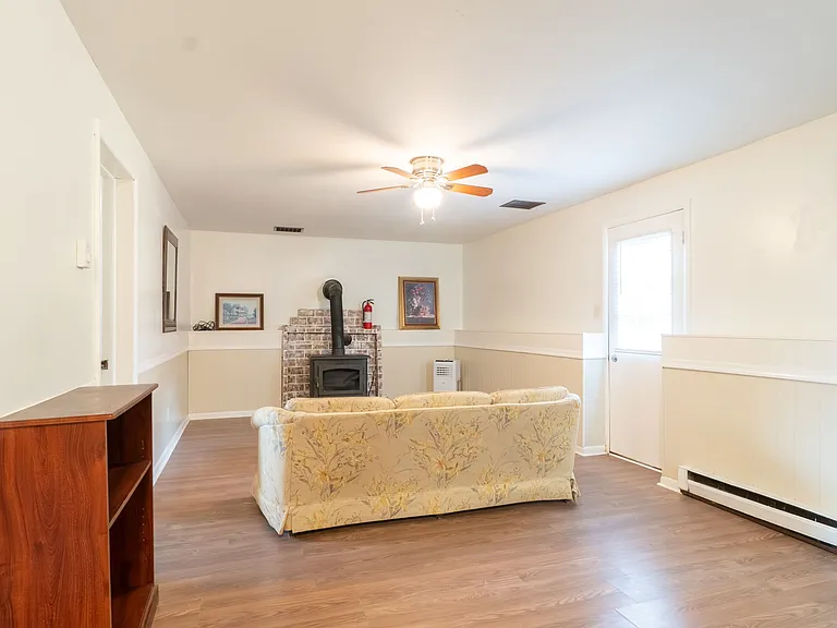 1226 Stones Crossing Rd — Photo 12