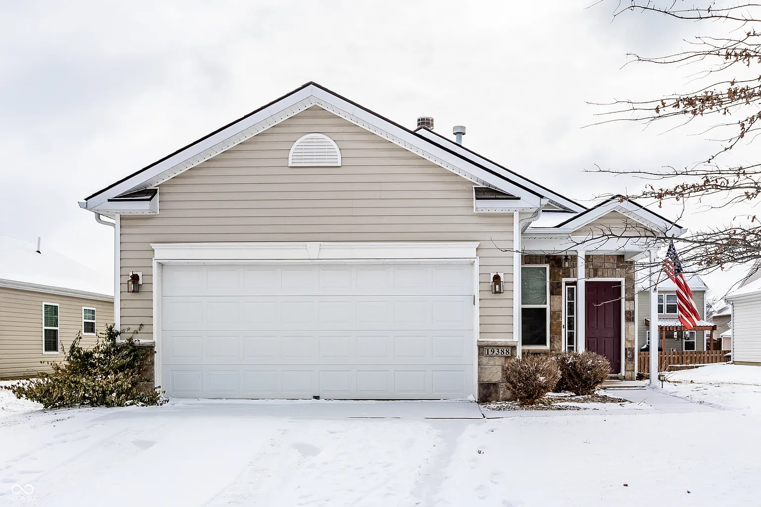 19388 Links Ln photo 1