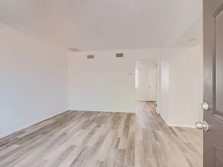 North Central (Stone and Prince), 2 story apartment complex with a/c! — Photo 22