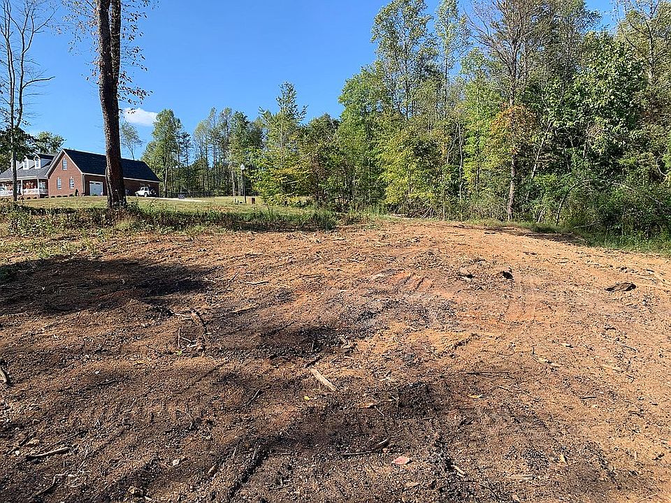 2nd image of 1022 Wildwood Trl