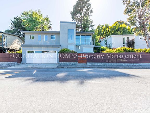 2nd image of 105 Buchanan Dr