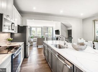 8423 Hamlin St #103E, Glenarden, MD 20706