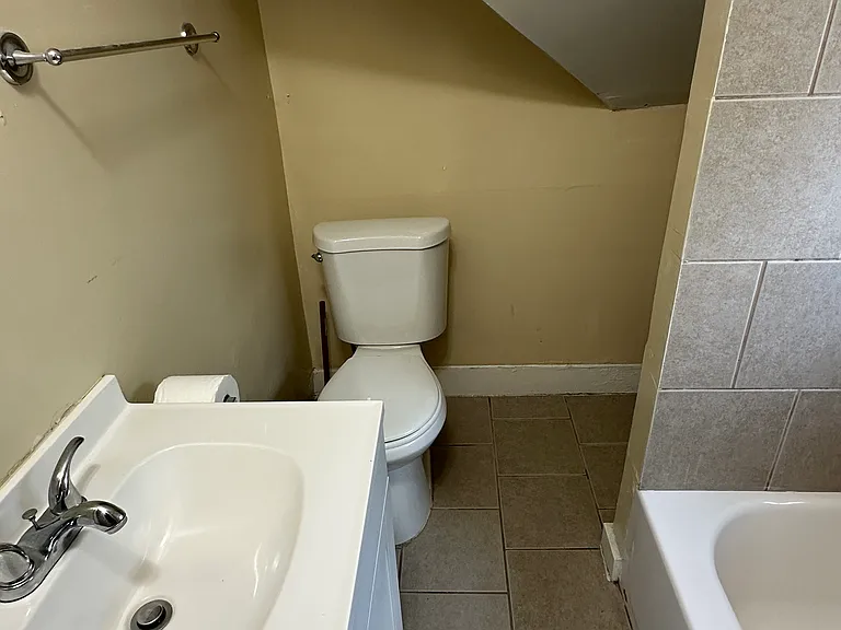 116 Sheffield Ave #3C — Photo 5