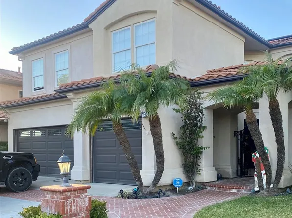 19511 Jasper Hill Rd, Trabuco Canyon, CA 92679