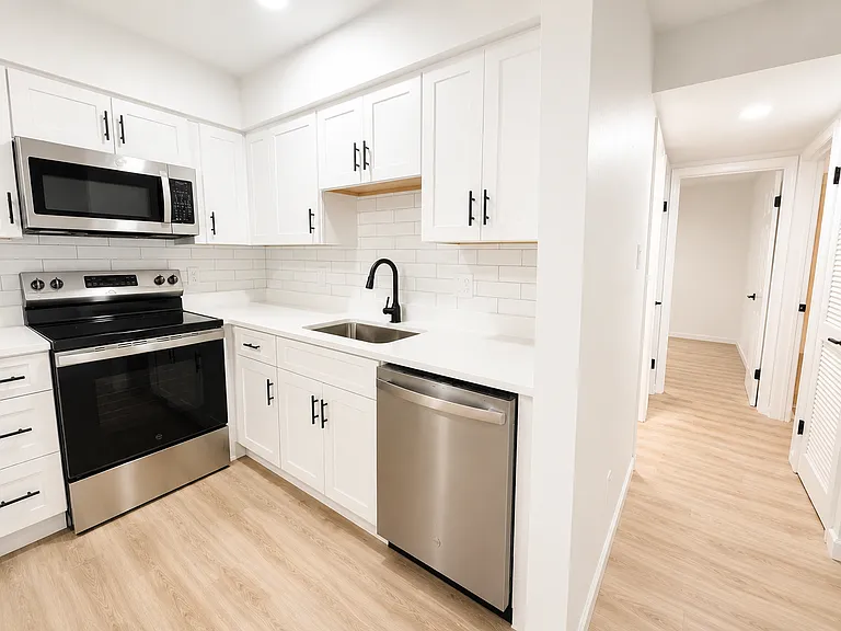 8580 Tidewater Dr #B — Photo 7