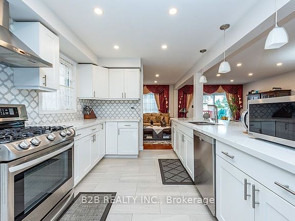 2nd image of 4112 Trapper Cres