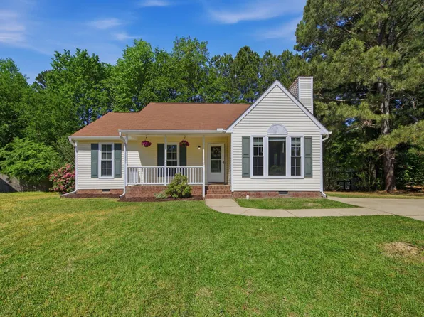 408 Birdsong Way, Holly Springs, NC 27540