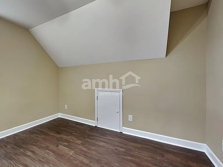 7904 Willow Croft Dr — Photo 19