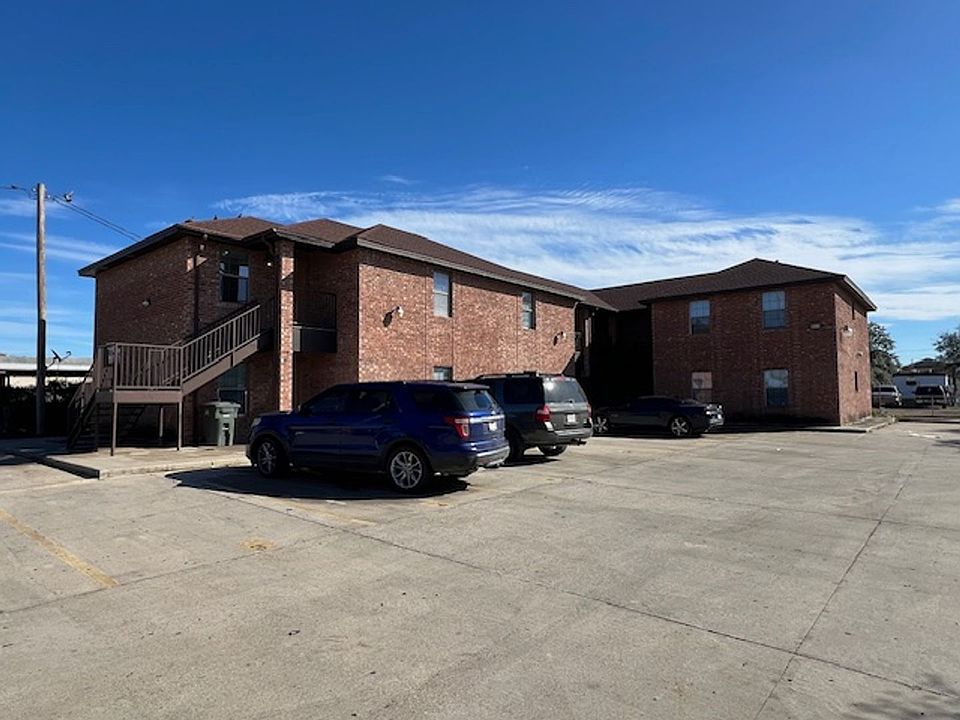 1st image of 1001 E Travis St #1001T-2
