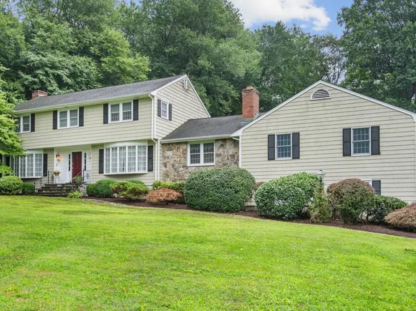 132 Fresh Meadow Drive, Trumbull, CT 06611
