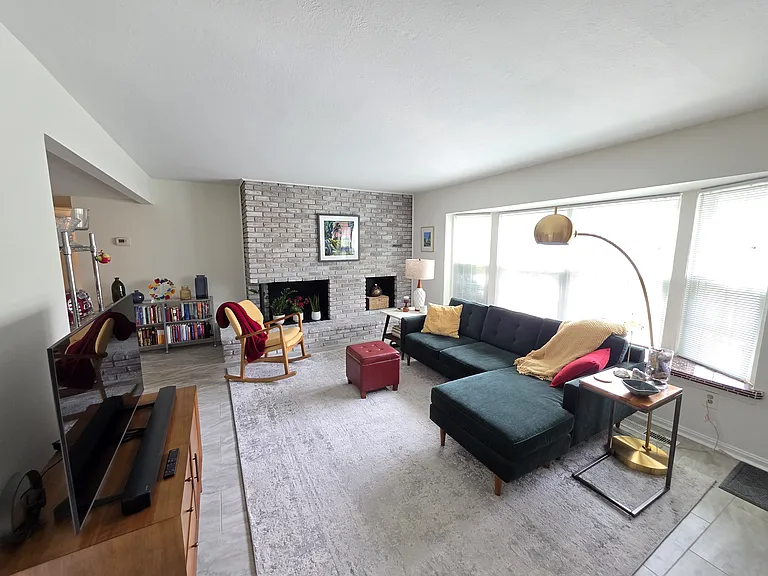 6995 Carriage Hill Dr #104 — Photo 2