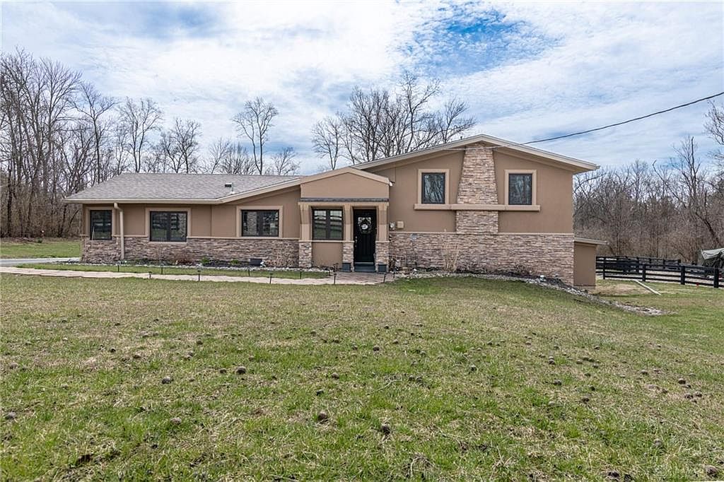 1015 W Lytle 5 Points Rd, Springboro, OH 45066 MLS 893908 Zillow