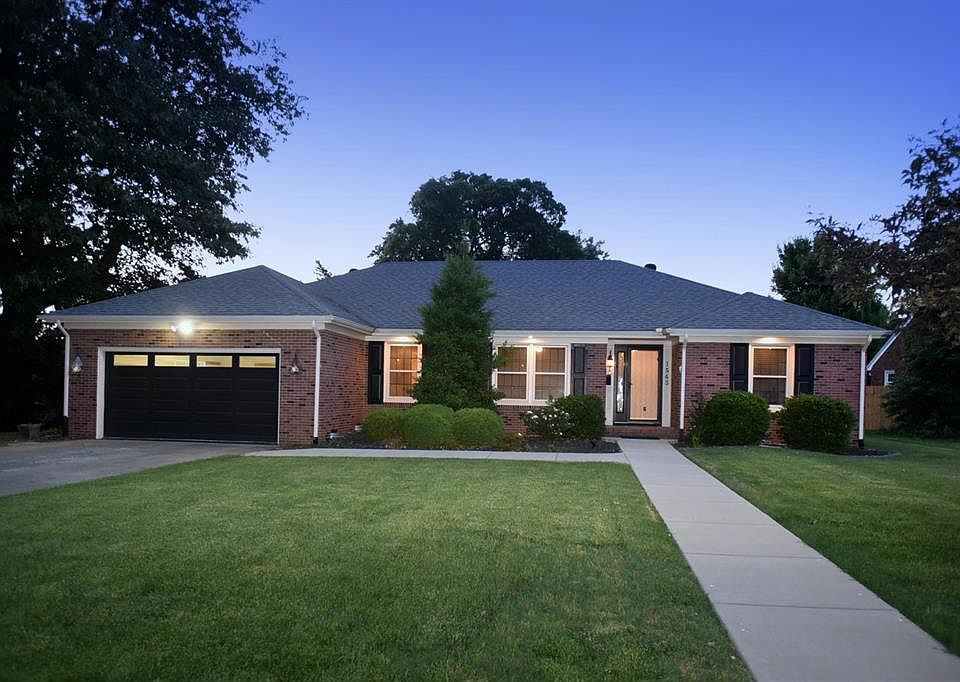 1st image of 1545 College Dr