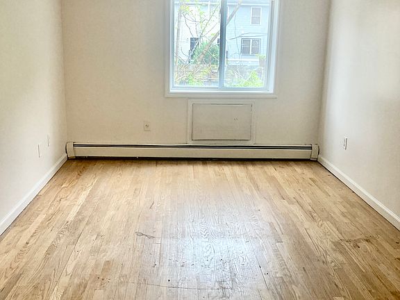 5th image of 770 E 161st St Floor 2
