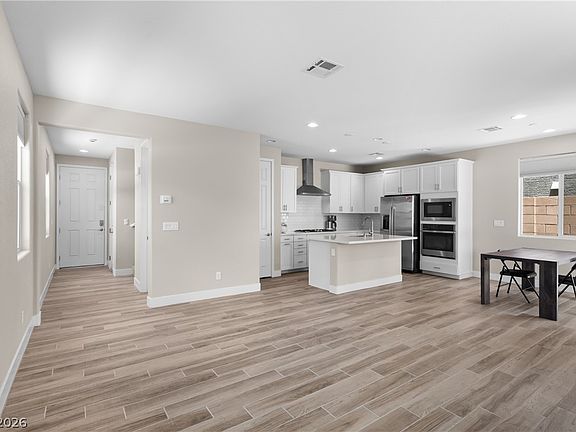 3rd image of 1049 Williamtown Ave