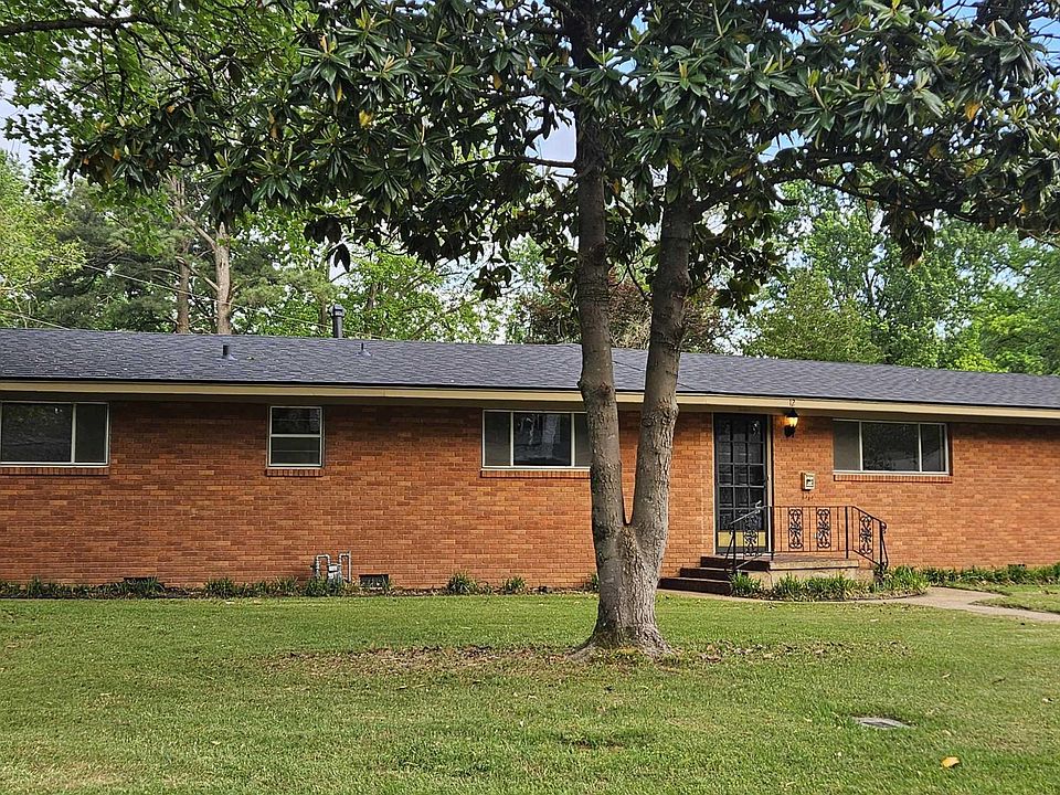 1st image of 12 Marshall Dr