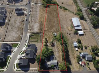 4009 NE Terrace Dr, Newberg, OR 97132