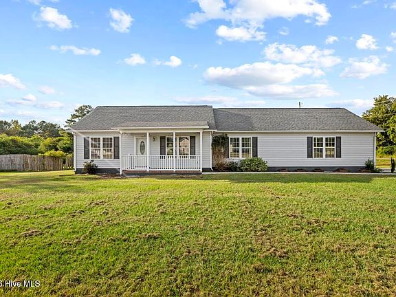 2nd image of 100 Goldie Ln