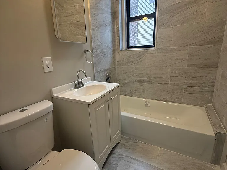 1000 S Orange Ave #202 — Photo 5