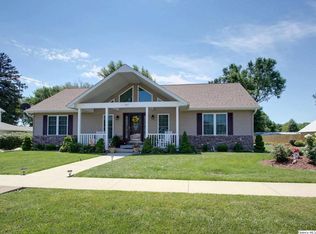 107 W Mill St, Payson, IL 62360