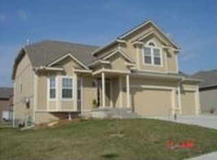 612 SW 34th Ter, Lees Summit, MO 64082