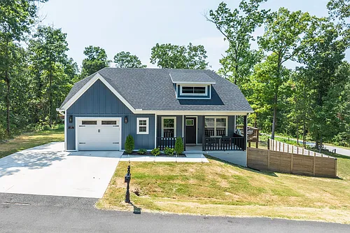 87 Leicester Dr Photo 1