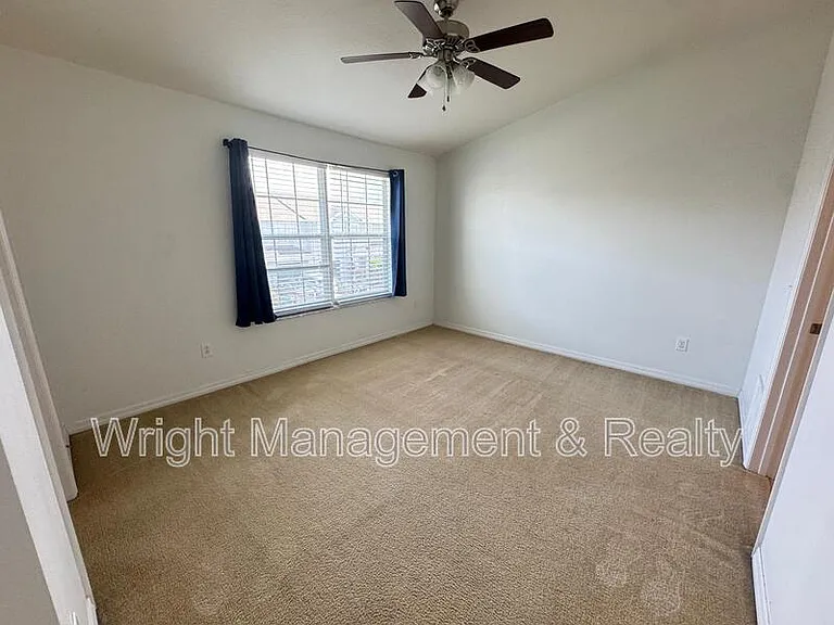 4658 69th Pl N — Photo 10
