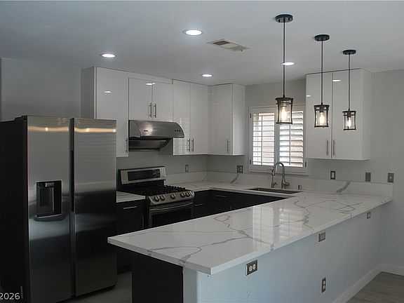 4th image of 10213 Asti Pl
