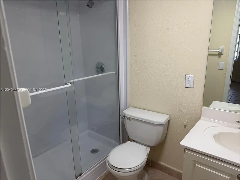 8600 SW 109th Ave #4-231 — Photo 6
