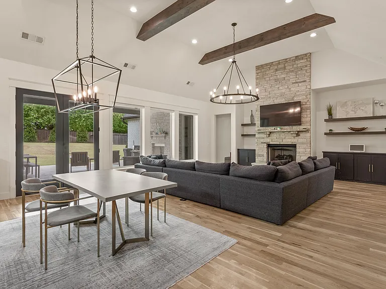 Open concept living room / Dining room