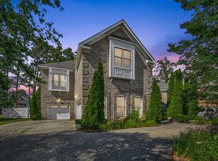 1320 Simon Dr, Chesapeake, VA 23320