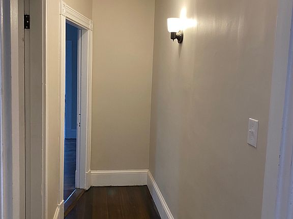 4th image of 21 Whitman Ave #1W