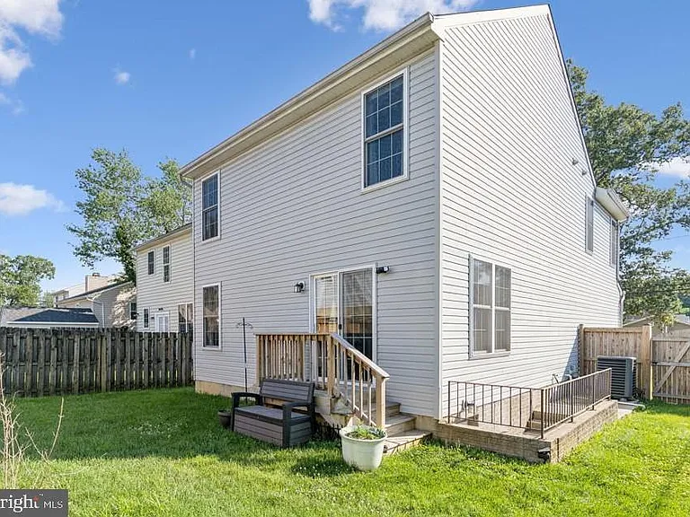 7821 Outing Ave #A — Photo 25
