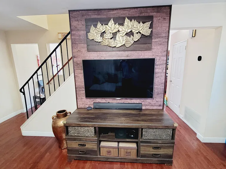 616 Liberty Ave — Photo 7
