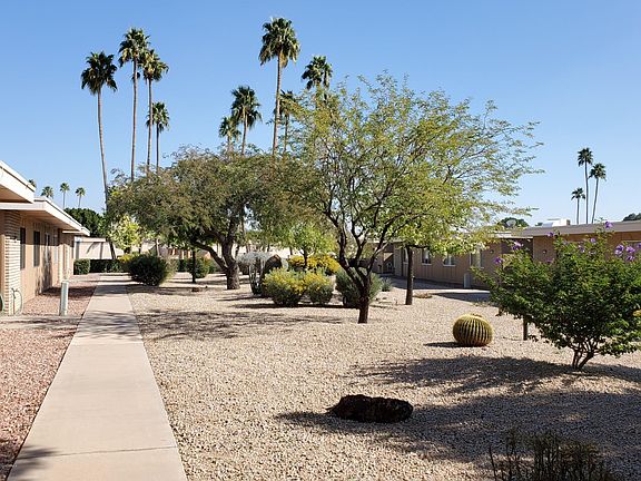 Front Common Area