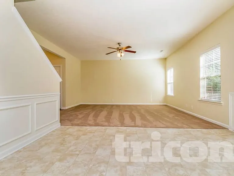 1842 Warmingfield Dr — Photo 3