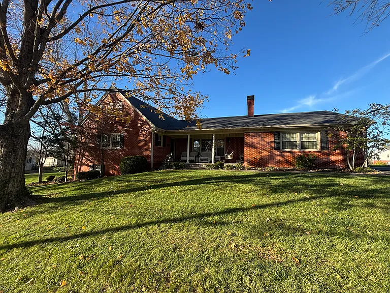 373 Bonta Dr — Photo 1