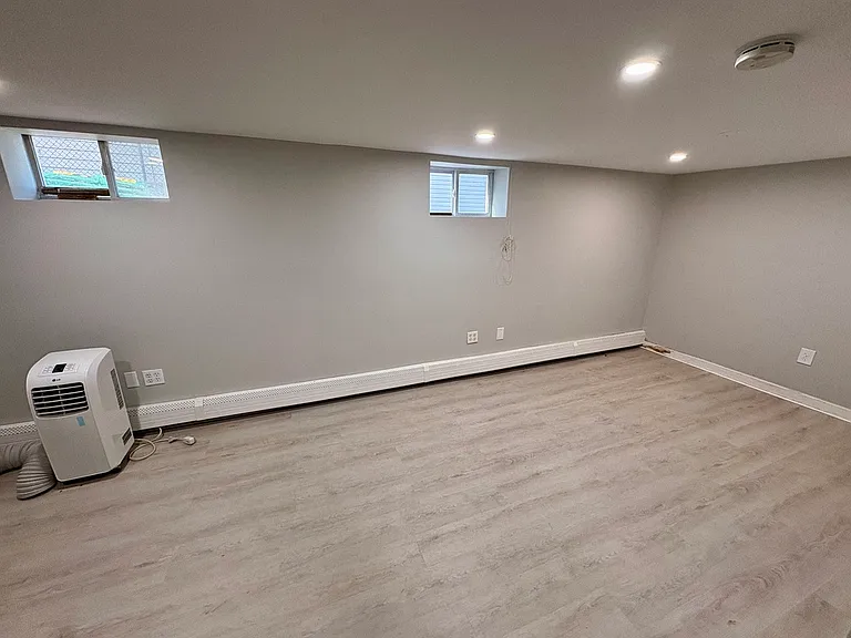 287 Logan Ave #1 — Photo 1